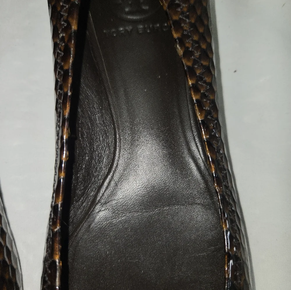Tory Burch Women's 6 Reva Ballet Flats Brown Snake Skin Patent Leather - Picture 6 of 9